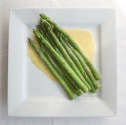 Asparagus with Hollandaise Sauce