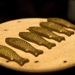 Gold-dusted Milk Chocolate Fish
