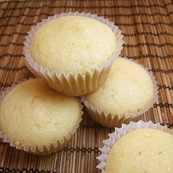 Chocolate-filled Yellow Cupcakes