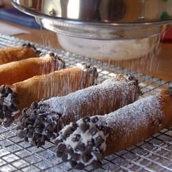 How to Make Homemade Cannoli