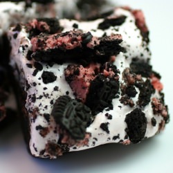 Strawberry Shake It Up Oreo Brownie