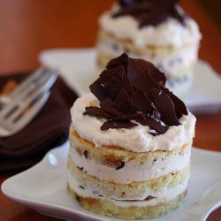 Tiramisu Cake