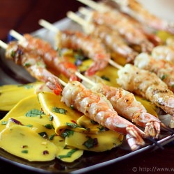 Grilled Shrimp and Mango Salad