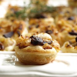 Caramelized Onion and Olive Bites