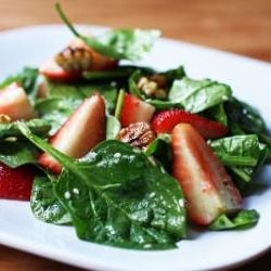 Spinach and Strawberry Salad