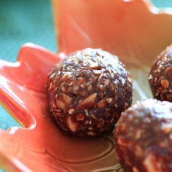 No Bake Almond & Oats Cookies