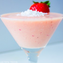 Strawberry Papaya Coconut Smoothie