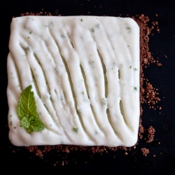 Yogurt-mint Ice Cream