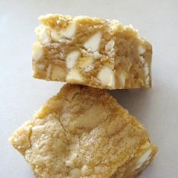 White Chocolate Macadamia Nut Blondlies