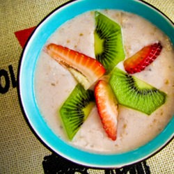 Strawberry Kiwi Oatmeal