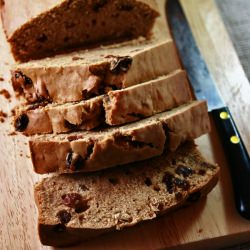 Banana Rum and Raisins Cake