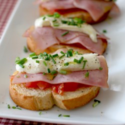 Toast with Supreme Cheese & Tomato