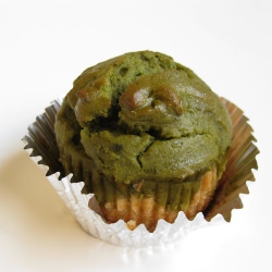 Matcha Green Tea and White Cakes