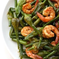 Stir-Fry Garlic Spears With Prawns