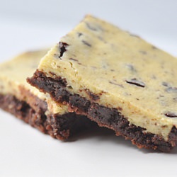 Chocolate Chunk Cheesecake Bars