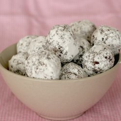 No Bake Oatmeal Cookie Balls
