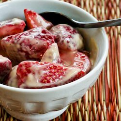 Easy Strawberries Romanoff