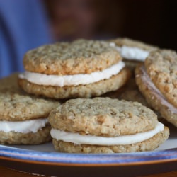 Homemade Oatmeal Creme Pies