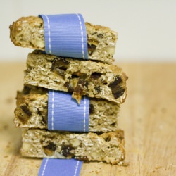 Date Almond & Oat Bars