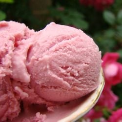 Raspberry Maple Ice Cream
