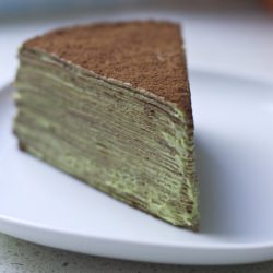 Gateau de Crepes with Green Tea