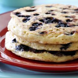 Fluffy Blueberry Pancakes