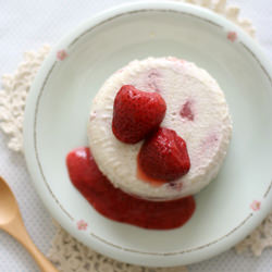 Strawberry Blanc-Manger