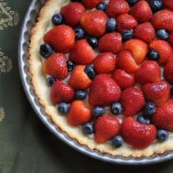 Fresh Strawberry-Blueberry Tart