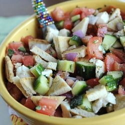 Toasted Pita Salad