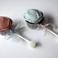Baby Rattle Cupcakes