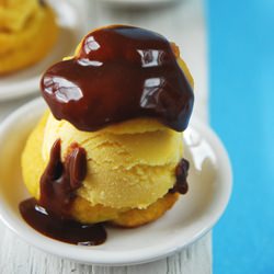 Profiteroles au Chocolat