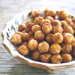 Smoked Paprika Roasted Chickpeas