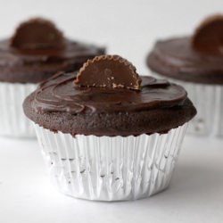 Peanut Butter Cup Cupcakes