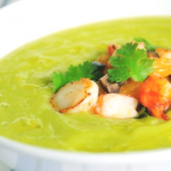 Chilled Avocado and Cucumber Soup