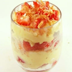 Pineapple Ice Cream Sundaes