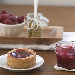 Raspberry Cream Tartlette