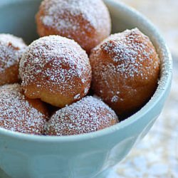 Vanilla Ricotta Doughnuts