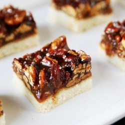 Gluten-Free Caramel Pecan Bars