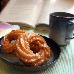 Crullers w Cinnamon Vanilla Glaze