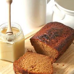 Lekach (Jewish Honey Cake)