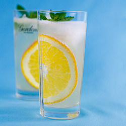 Ginger Beer & Gin Cocktail
