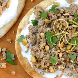 Flatbread w Turkey and Greek Yogurt