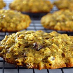 Oatmeal Raisin Cookies