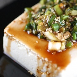 Tofu with Spicy Garlic Sauce