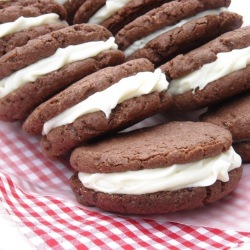 Homemade Oreo Cookies