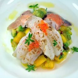 Scampi Salad with Mango and Avocado