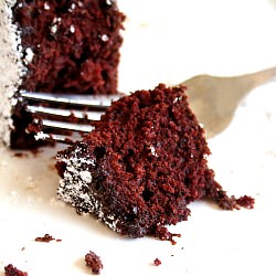 Vegan Chocolate Fudge Cake