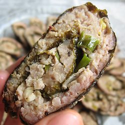 Nori Rolls with Chopped Pork