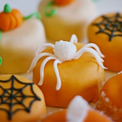 Halloween Petit Fours