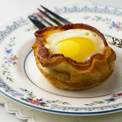 Bacon and Egg Muffins